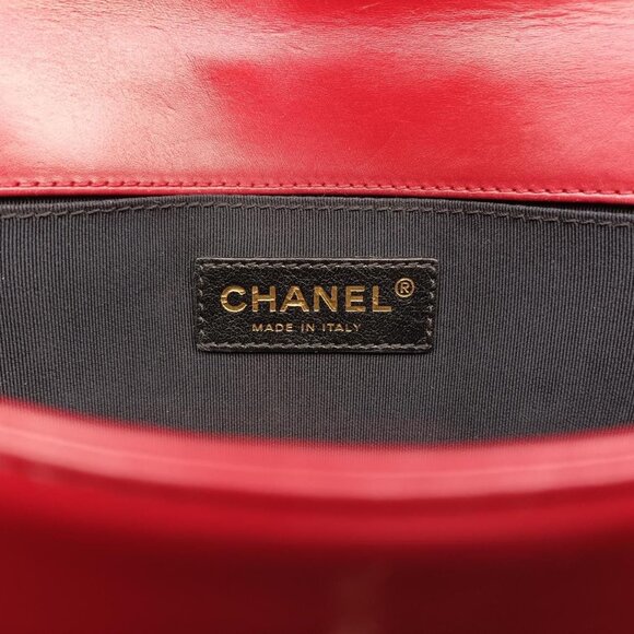 Authentic Red small Chanel Le Boy - Picture 6 of 6